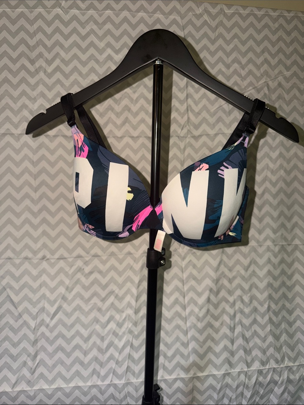 PINK Victoria's Secret Navy Floral Logo Push-Up Bra